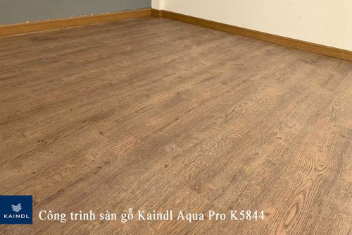 Thi công lắp đặt sàn gỗ kaindl k5844