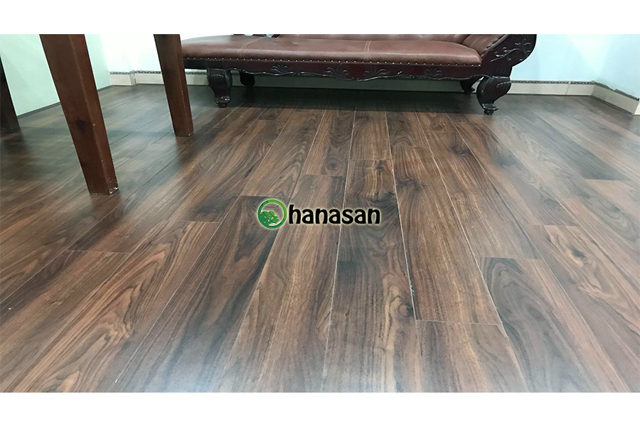 lắp đặt sàn gỗ indonesia bandi d3488